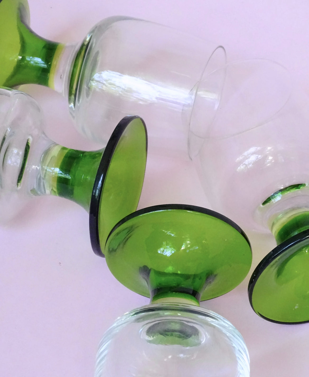 Vintage, set of 4 glasses with green stems for wine/water