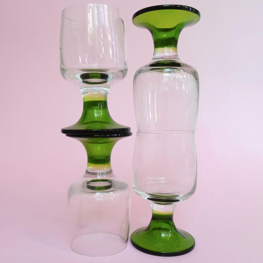 Vintage, set of 4 glasses with green stems for wine/water