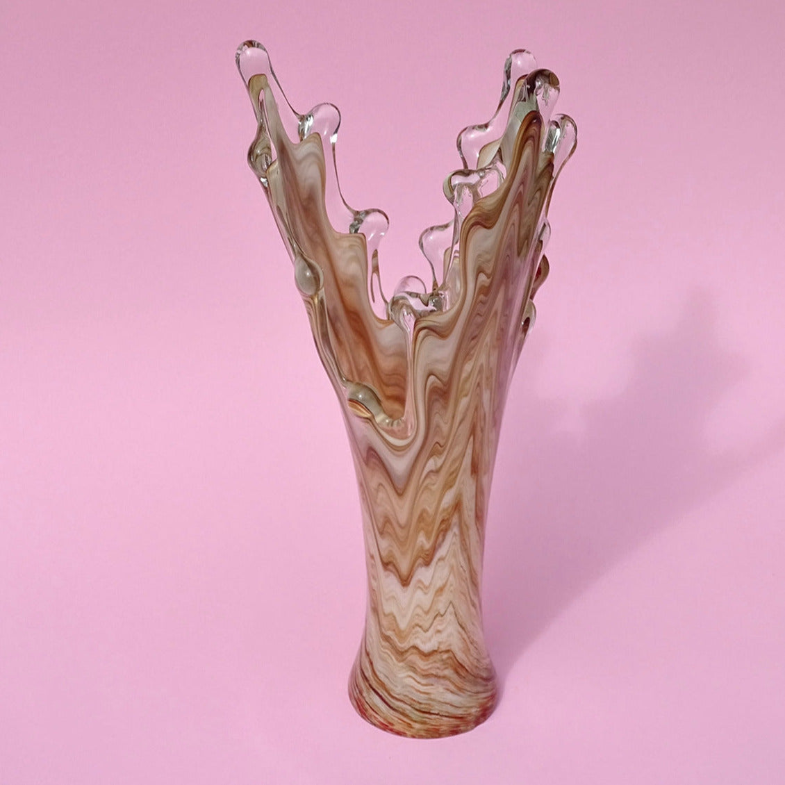 Vintage vase with shell lines